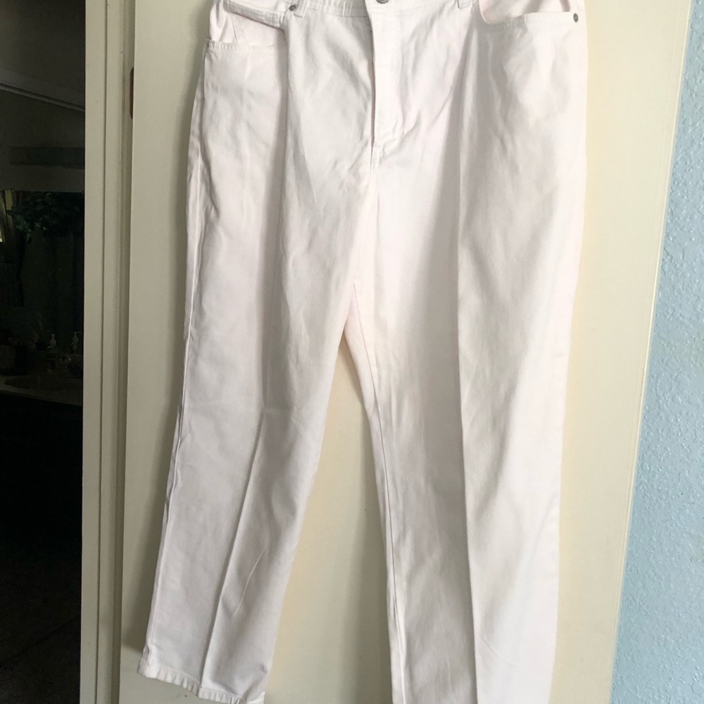 Gloria Vanderbilt White Straight Leg Women Jeans